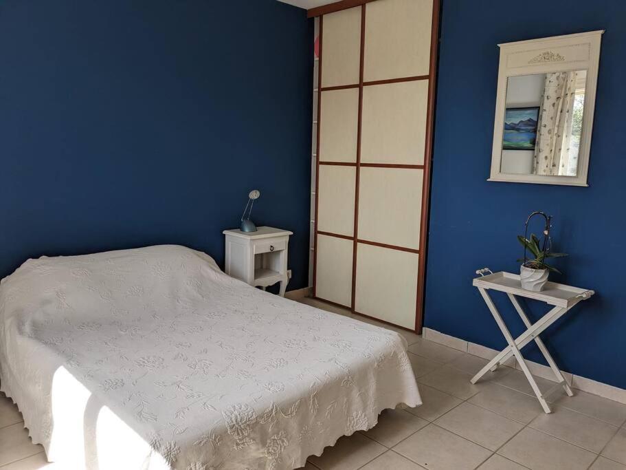 Villa Calme Avec Piscine A Greoux エクステリア 写真