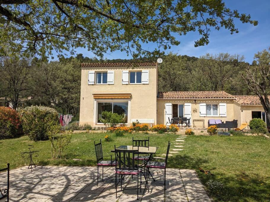 Villa Calme Avec Piscine A Greoux エクステリア 写真