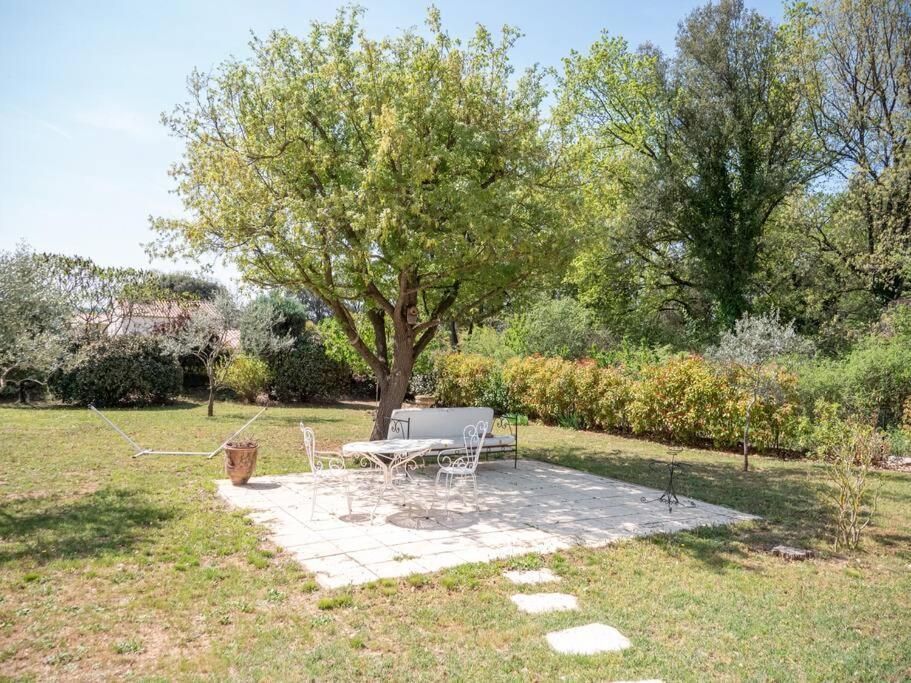 Villa Calme Avec Piscine A Greoux エクステリア 写真